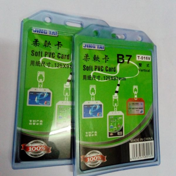 Badge B7 T-016V